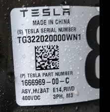 Tesla Model 3 battery pack photo 1