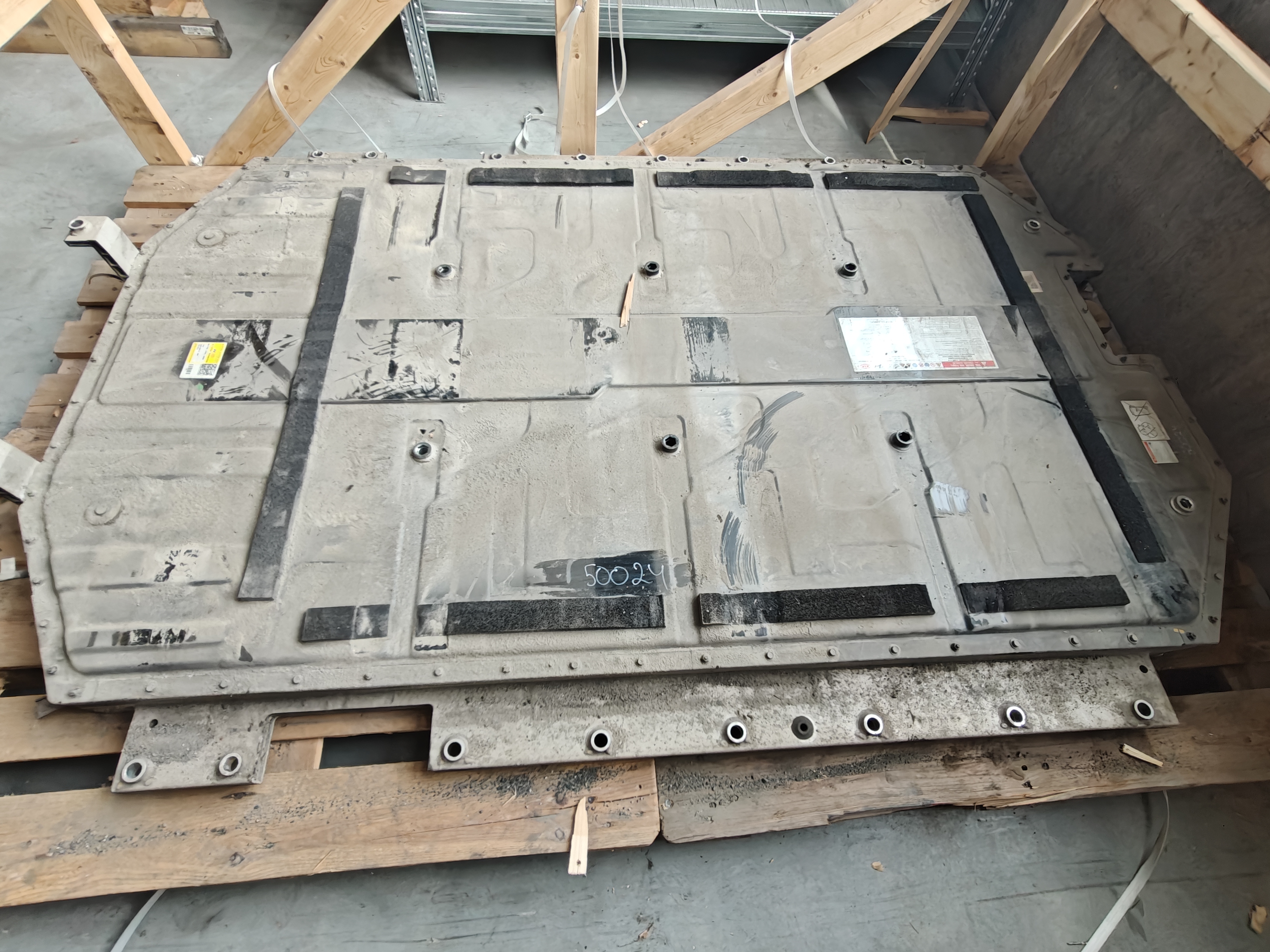 Kia EV6 battery pack photo 1