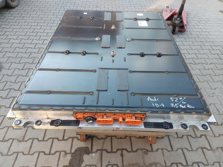 VW ID4 battery pack photo 1