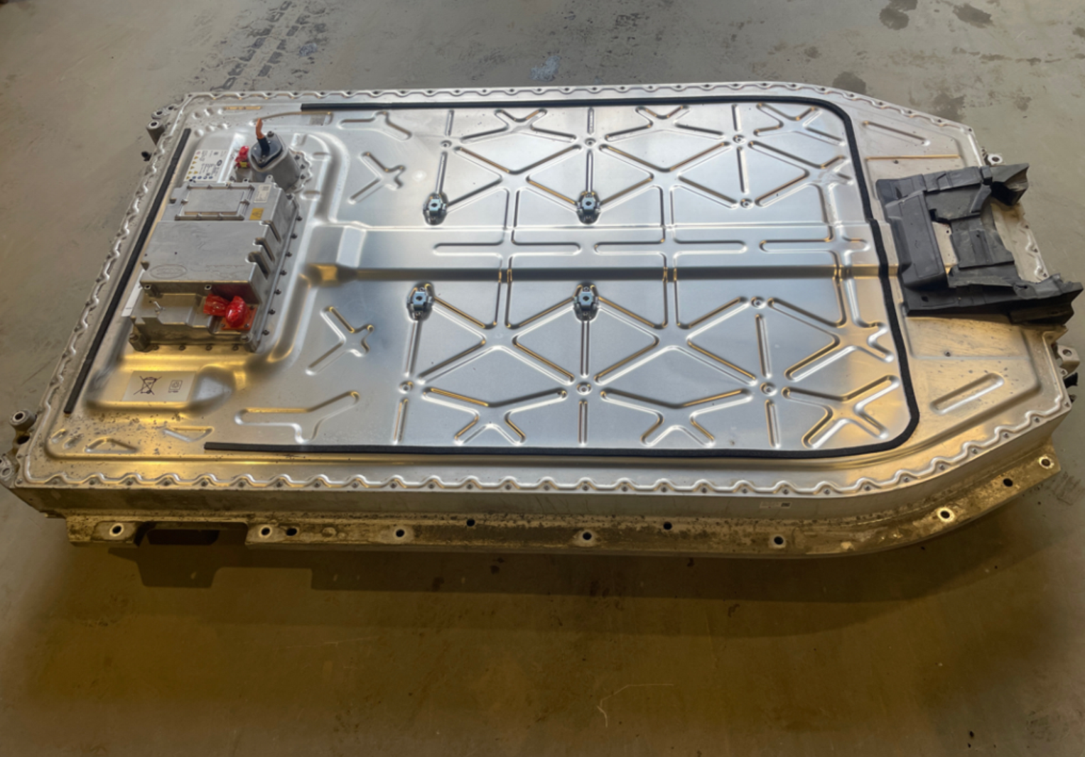 JAGUAR I-PACE battery pack photo 1