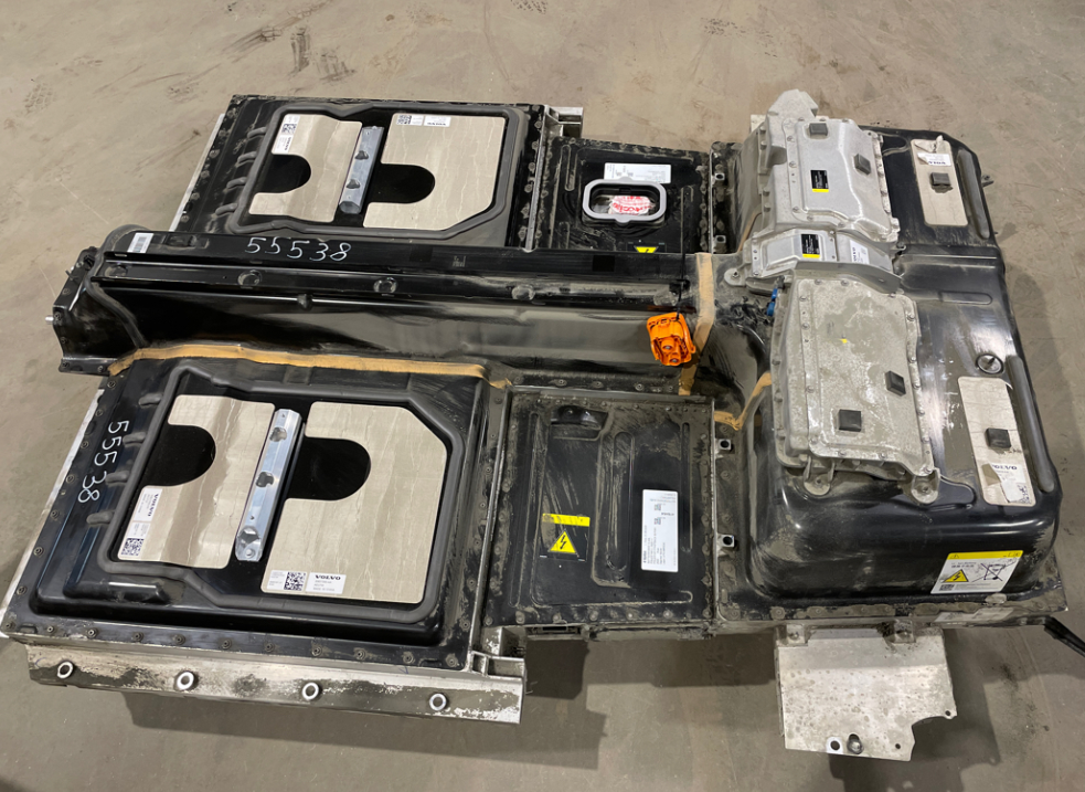 Polestar 2 battery pack photo 2