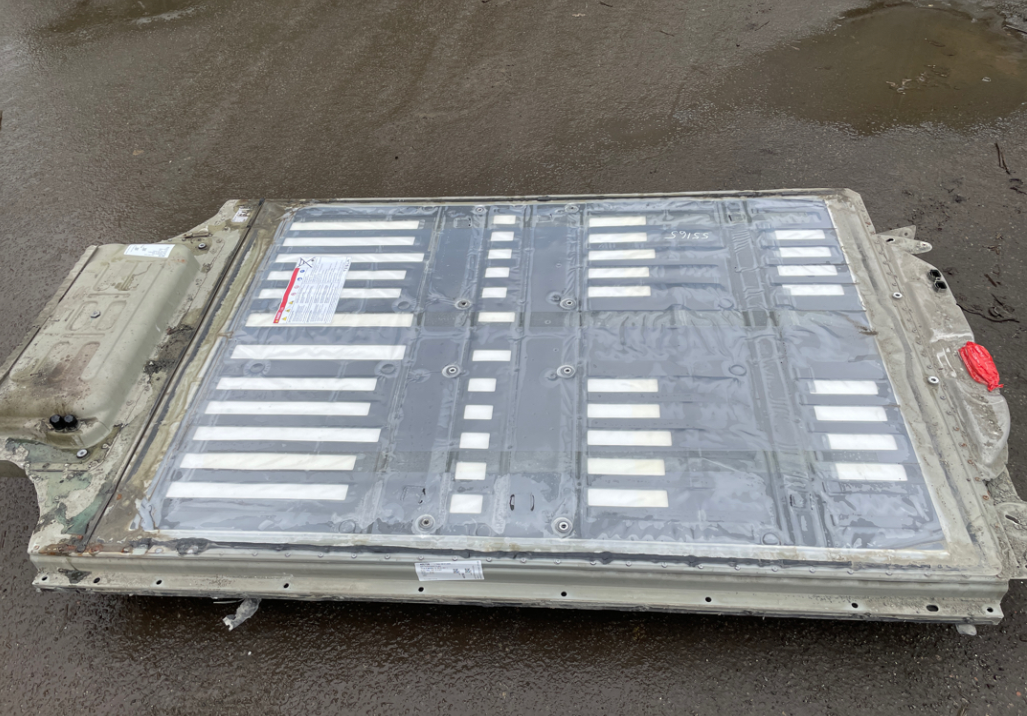 Tesla Model S battery pack photo 1