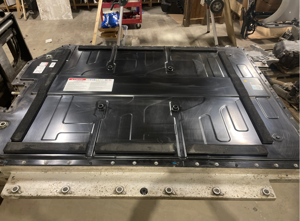 Kia EV6 battery pack photo 1