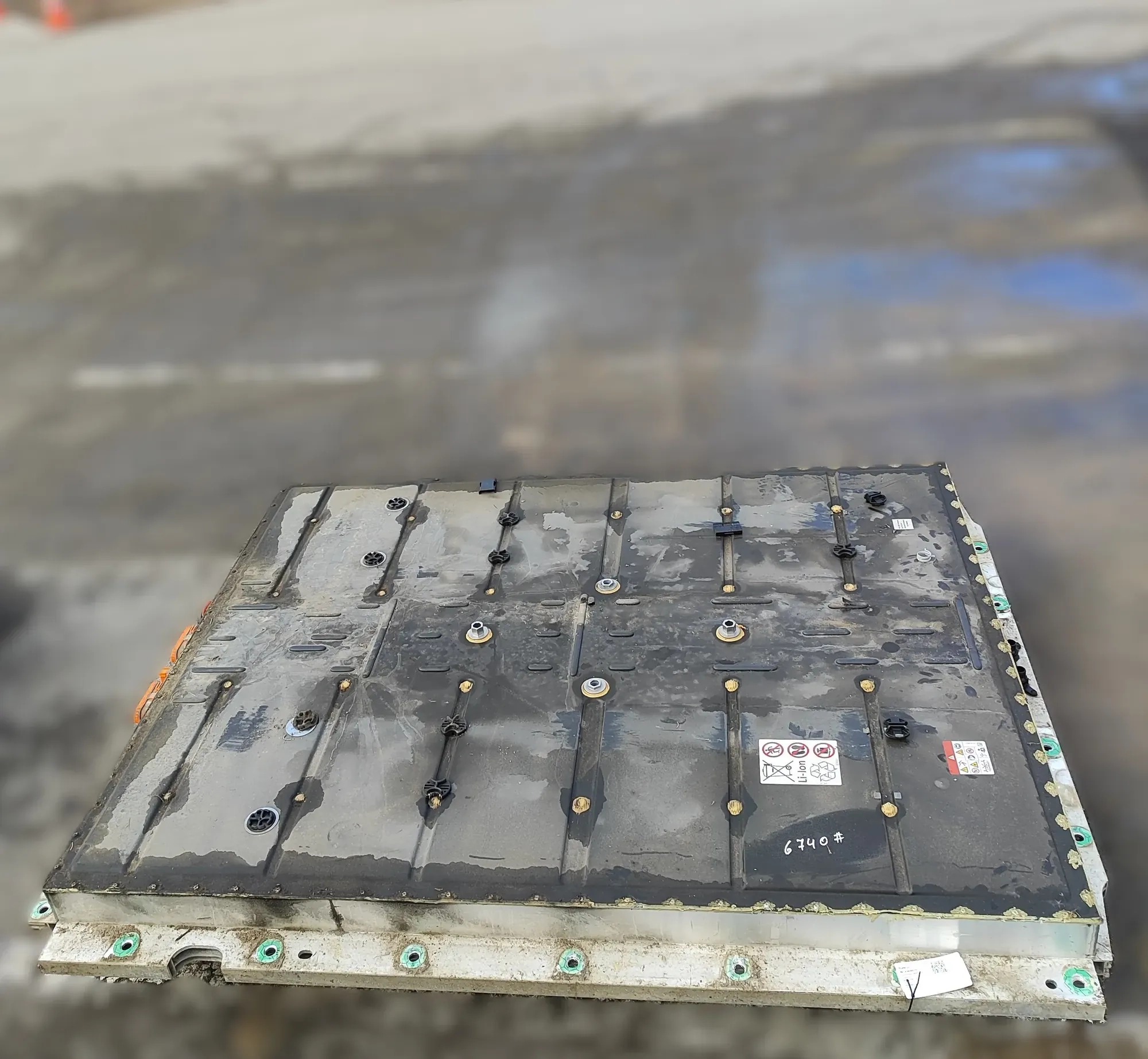 Volkswagen ID.3 battery pack photo 1
