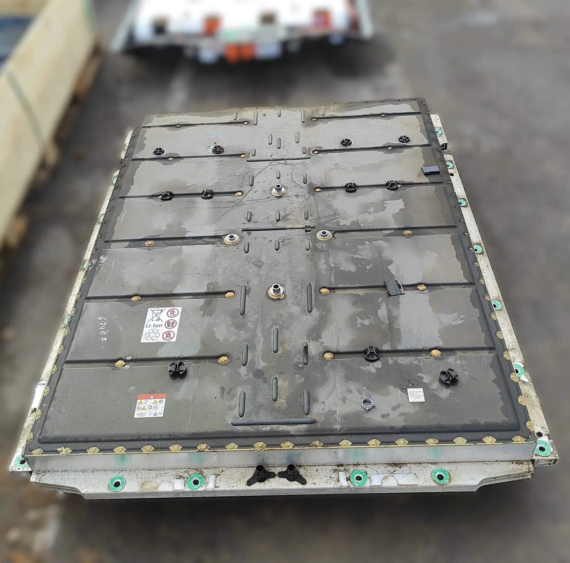 Volkswagen ID.3 battery pack photo 4